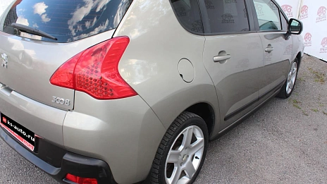 Peugeot 3008, 2011г., передний привод, механика