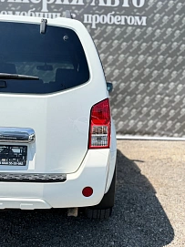 Nissan Pathfinder, 2012г., полный привод, автомат