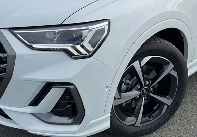 Audi Q3, 2025г., передний привод, робот