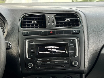 Volkswagen Polo, 2016г., передний привод, автомат