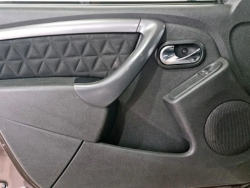 Renault Duster, 2018г., полный привод, механика