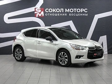 Citroen DS4, 2012г., передний привод, автомат