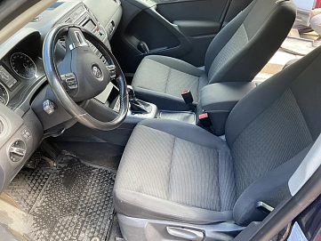 Volkswagen Tiguan, 2011г, полный привод, автомат