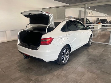Lada (ВАЗ) Vesta, 2019г., передний привод, механика