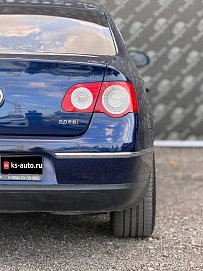 Volkswagen Passat, 2006г., передний привод, автомат