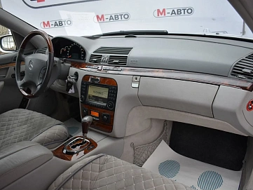 Mercedes-Benz S-Класс, 2002г., задний привод, автомат