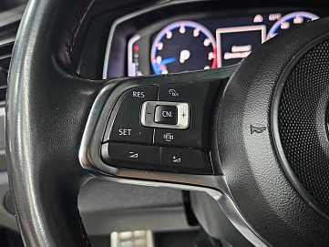 Volkswagen Jetta, 2019г., передний привод, робот