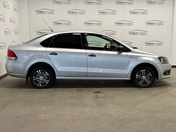 Volkswagen Polo, 2011г., передний привод, механика