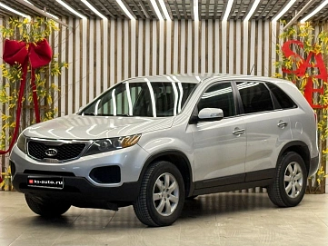 Kia Sorento, 2010г., передний привод, автомат