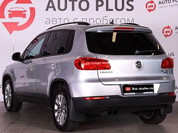 Volkswagen Tiguan, 2012г., полный привод, автомат