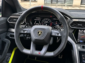 Lamborghini Urus, 2023г., полный привод, автомат