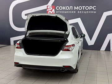 Toyota Camry, 2020г., передний привод, автомат
