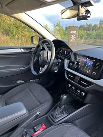Skoda Rapid, 2022г., передний привод, робот