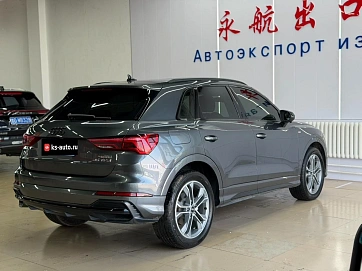 Audi Q3, 2023г., передний привод, робот