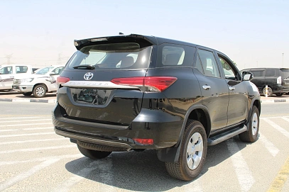 Toyota Fortuner, 2026г., полный привод, автомат