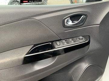 Renault Kaptur, 2017г, передний привод, вариатор