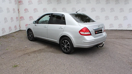 Nissan Tiida, 2008г., передний привод, механика