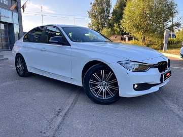 BMW 3 серии, 2013г., задний привод, автомат