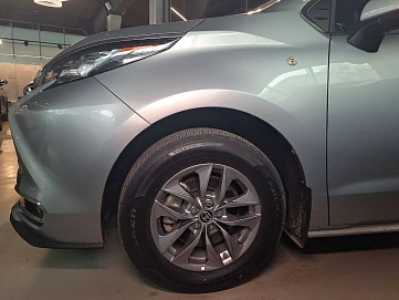 Toyota Sienna, 2021г., передний привод, автомат