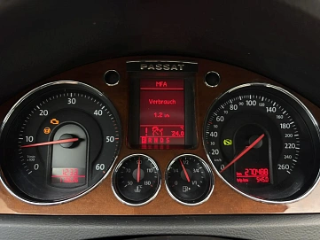 Volkswagen Passat, 2007г., передний привод, робот