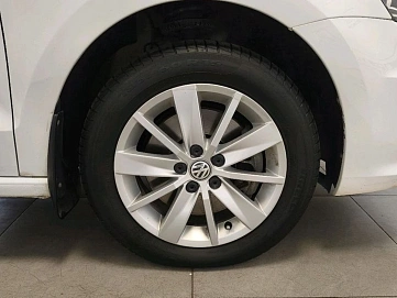 Volkswagen Polo, 2018г., передний привод, механика