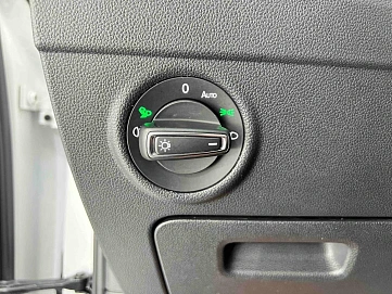 Volkswagen Tiguan, 2022г., передний привод, робот