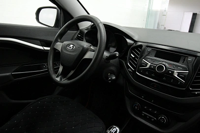 Lada (ВАЗ) Vesta, 2017г., передний привод, механика