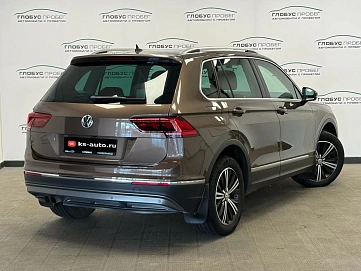 Volkswagen Tiguan, 2017г., полный привод, робот