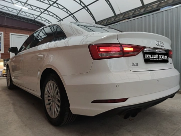 Audi A3, 2018г., передний привод, робот