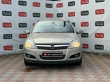 Opel Astra, 2008г., передний привод, механика