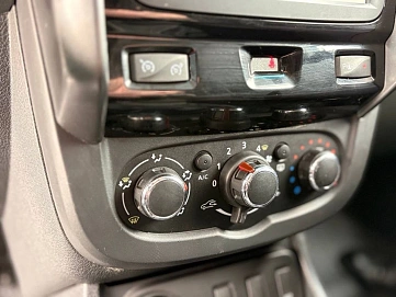 Renault Duster, 2016г., полный привод, механика