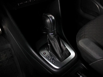 Volkswagen Polo, 2018г., передний привод, автомат