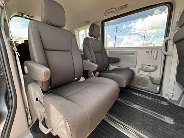 Honda Stepwgn, 2018г., передний привод, вариатор