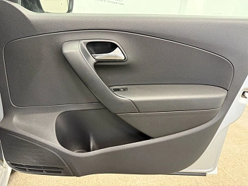 Volkswagen Polo, 2011г., передний привод, механика