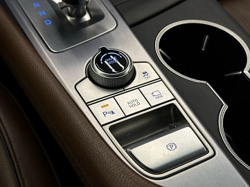 Genesis G70, 2019г., полный привод, автомат