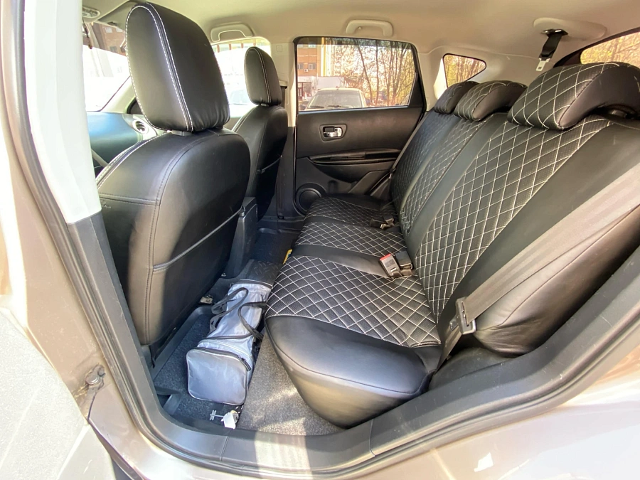 Nissan Qashqai, 2012г., передний привод, механика