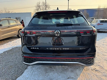 Volkswagen Tiguan, 2026г, полный привод, робот