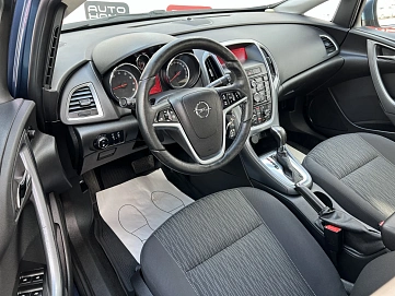 Opel Astra, 2013г., передний привод, автомат