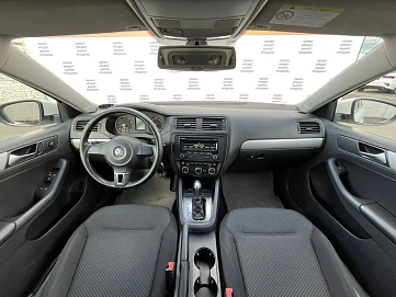 Volkswagen Jetta, 2013г., передний привод, автомат