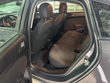 Opel Astra, 2013г., передний привод, механика