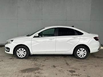 Lada (ВАЗ) Vesta, 2023г, передний привод, механика