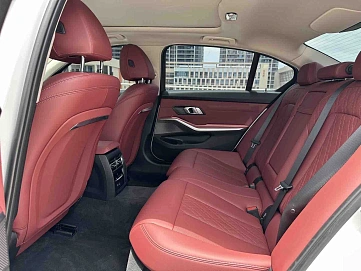 BMW 3 серии, 2023г., задний привод, автомат