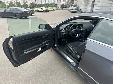Mercedes-Benz E-Класс, 2014г., задний привод, автомат