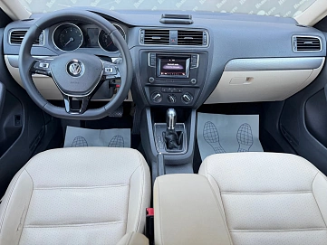 Volkswagen Jetta, 2017г., передний привод, автомат