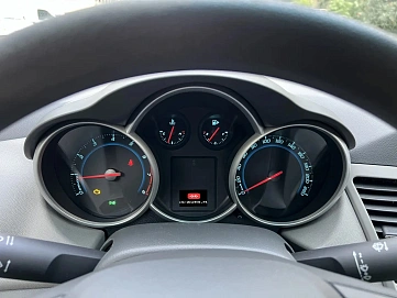 Chevrolet Cruze, 2010г., передний привод, автомат