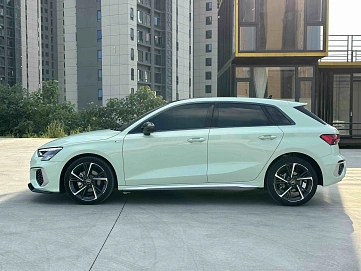 Audi A3, 2022г., передний привод, робот