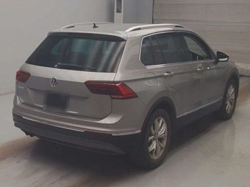 Volkswagen Tiguan, 2018г, передний привод, робот