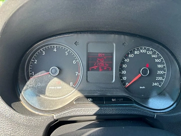 Volkswagen Polo, 2011г., передний привод, механика