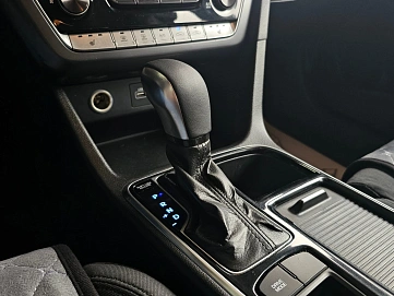 Hyundai Sonata, 2019г., передний привод, автомат