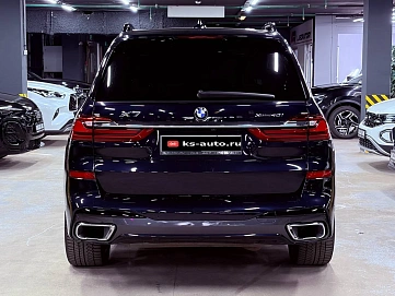 BMW X7, 2022г, полный привод, автомат